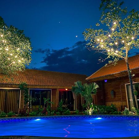 D&D Riverside Homestay Xuan Son Exterior photo