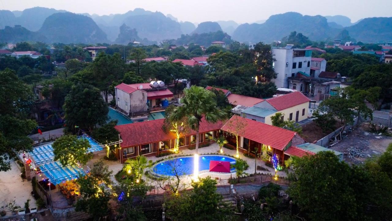 D&D Riverside Homestay Xuan Son Exterior photo