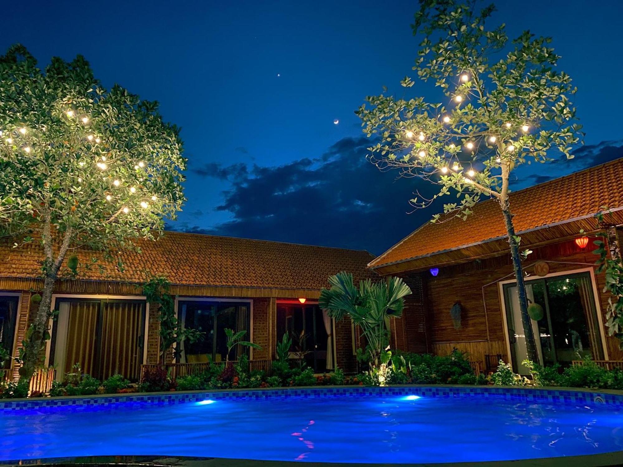 D&D Riverside Homestay Xuan Son Exterior photo
