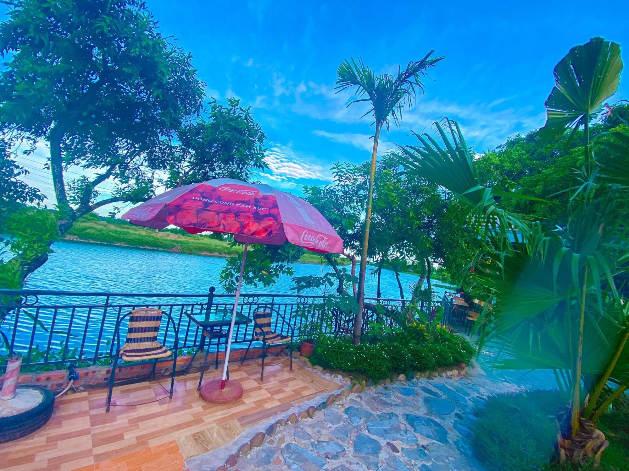 D&D Riverside Homestay Xuan Son Exterior photo