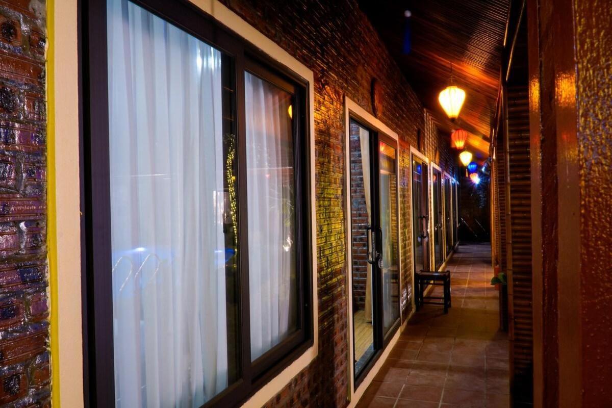 D&D Riverside Homestay Xuan Son Exterior photo