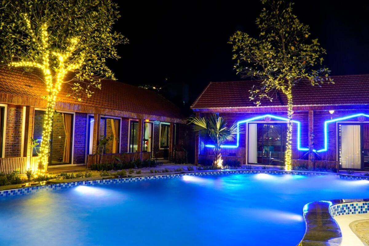 D&D Riverside Homestay Xuan Son Exterior photo
